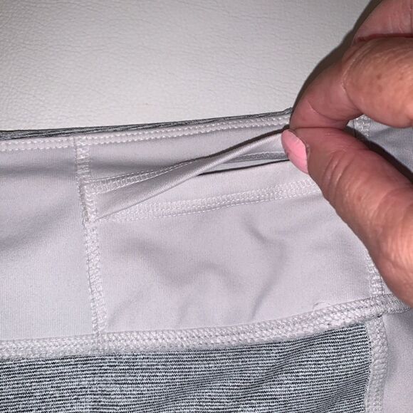 Avia Actiwear Mesh Cutout Details Gray Capri Leggings Size L - Picture 11 of 13